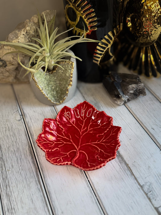 Red Leaf Candle Melting Plate - medium