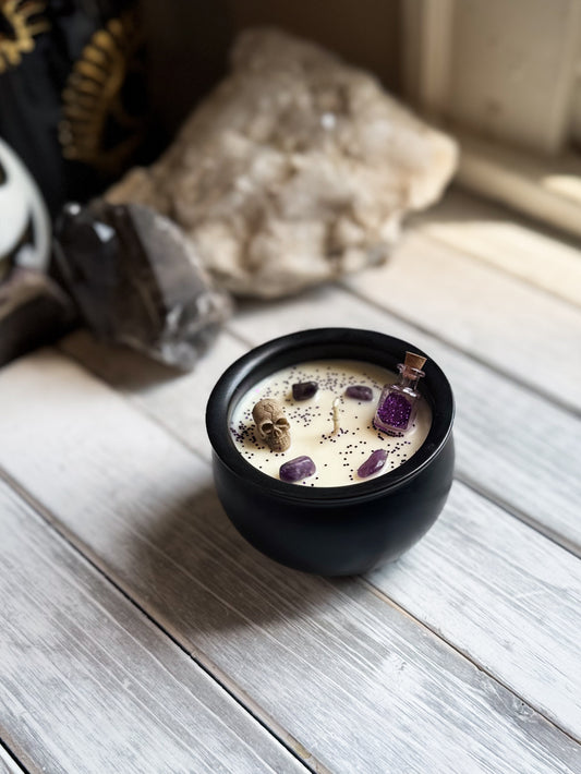 Limited Edition Witches Cauldron 8oz