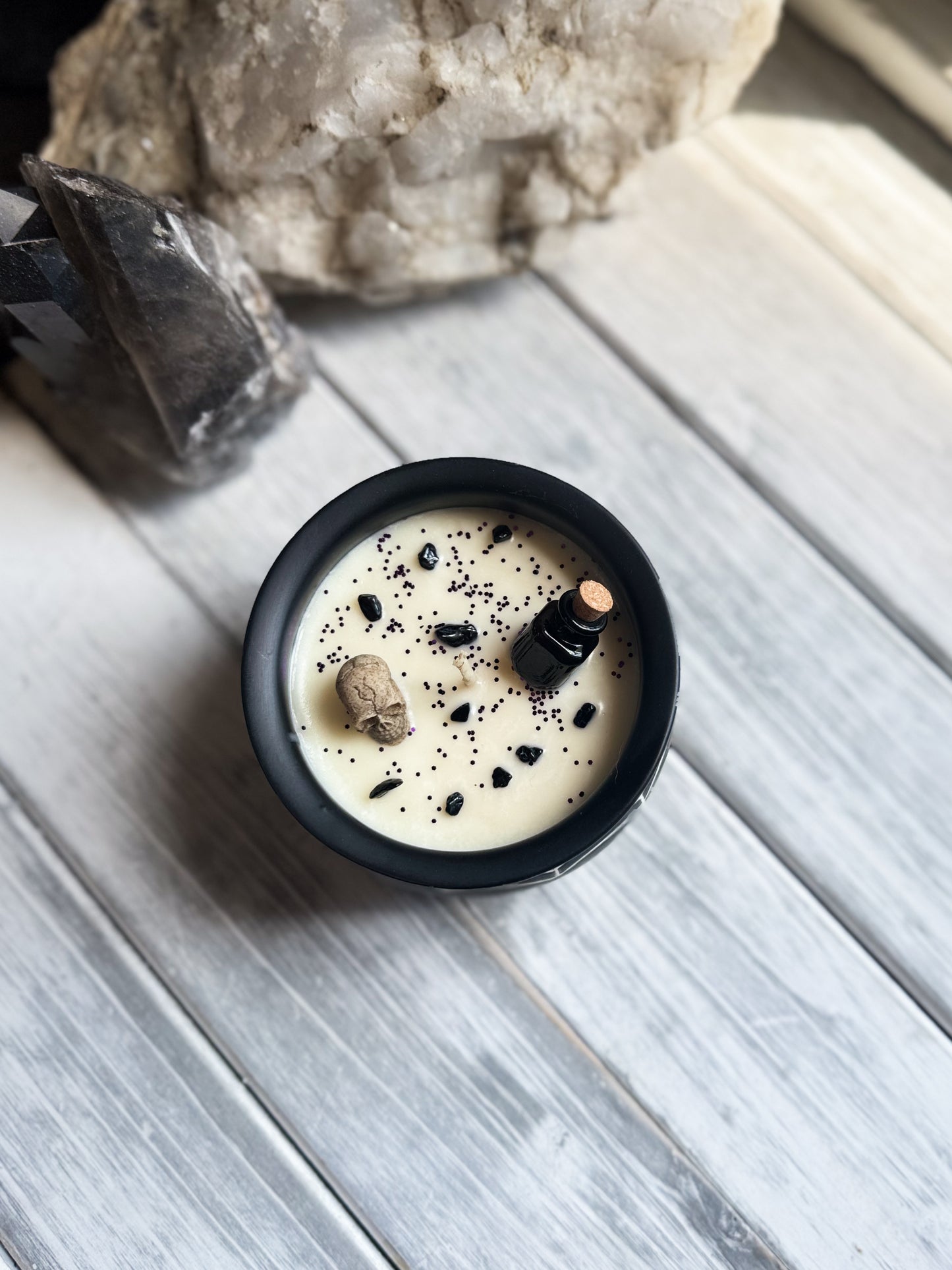 Limited Edition Witches Cauldron 8oz