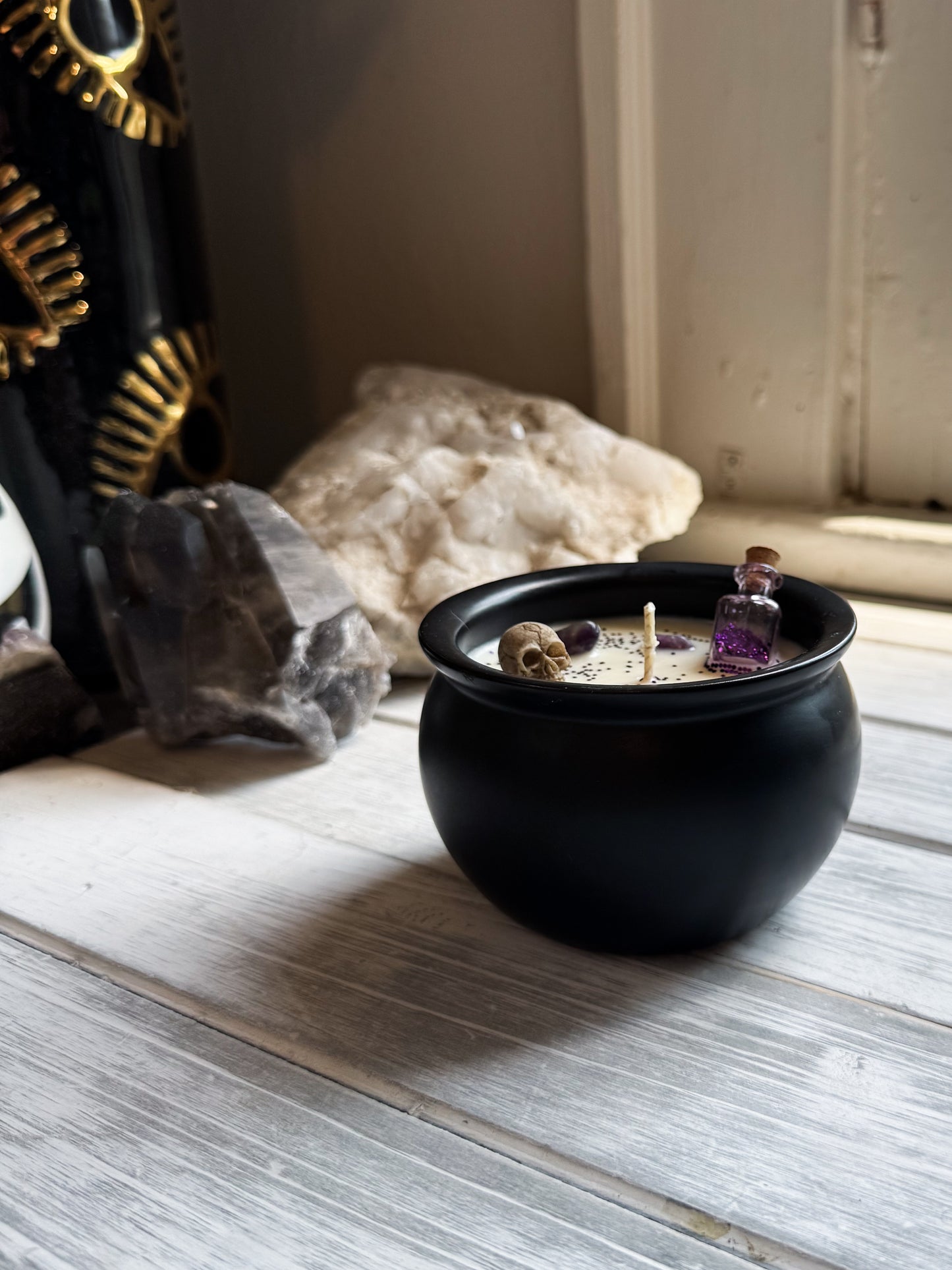 Limited Edition Witches Cauldron 8oz